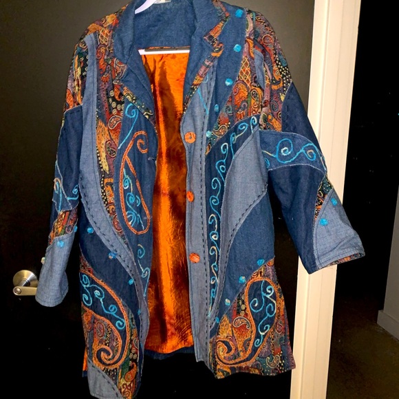Richly Embroidered jacket - Picture 1 of 2